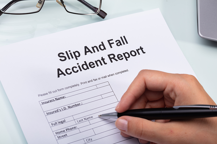 How a Slip and Fall Attorney Builds Cases Involving Hazardous Outdoor Conditions